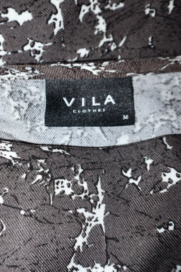 VILA ~ storlek M
