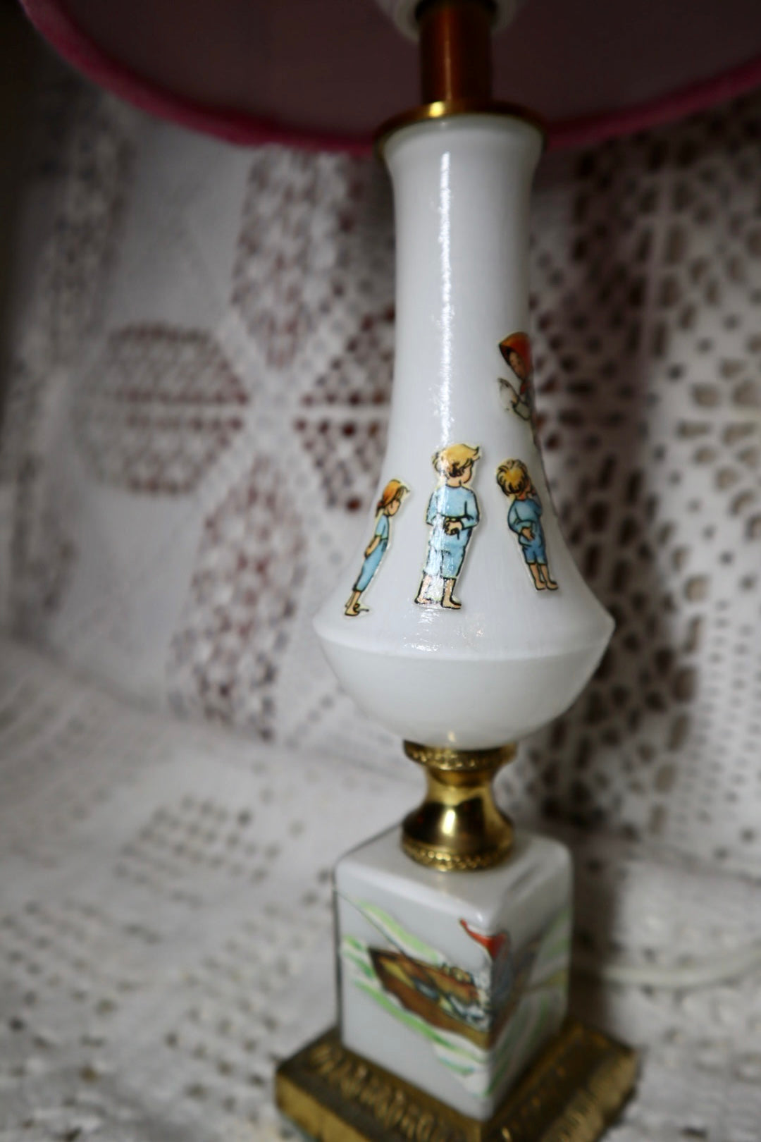 Hattstugan lampa