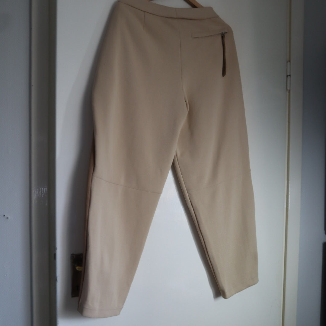 Puma LUXE SPORT T7 Slouchy Pants ~ storlek 28