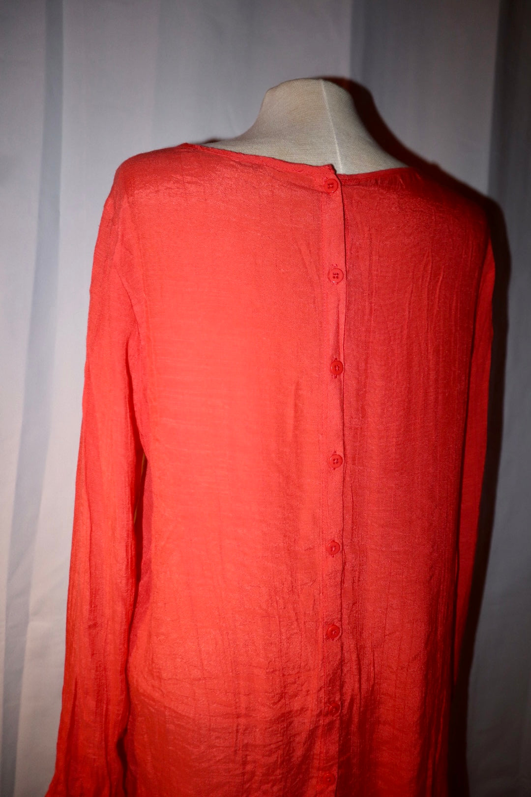 BLUS ~ storlek M