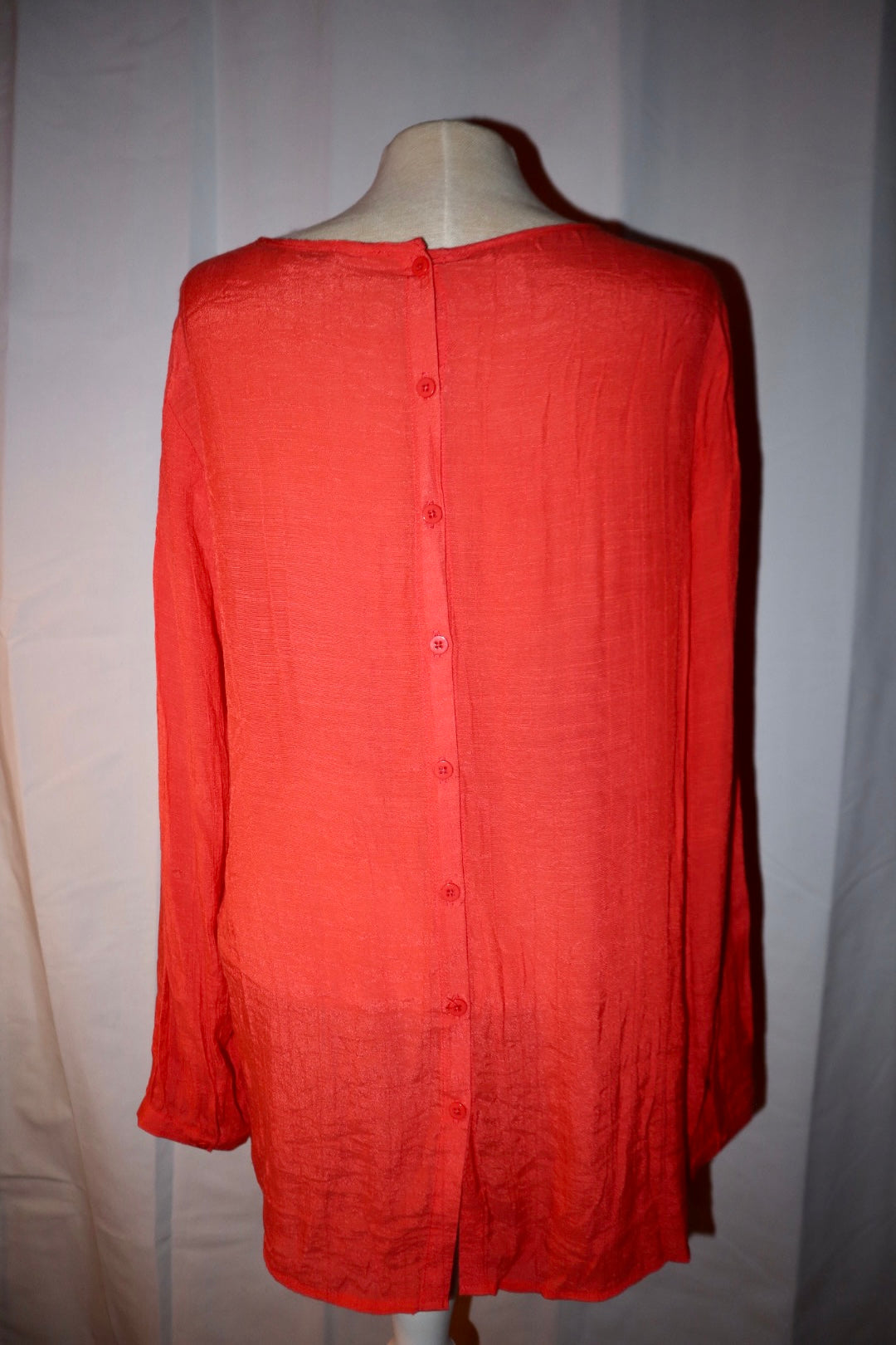 BLUS ~ storlek M