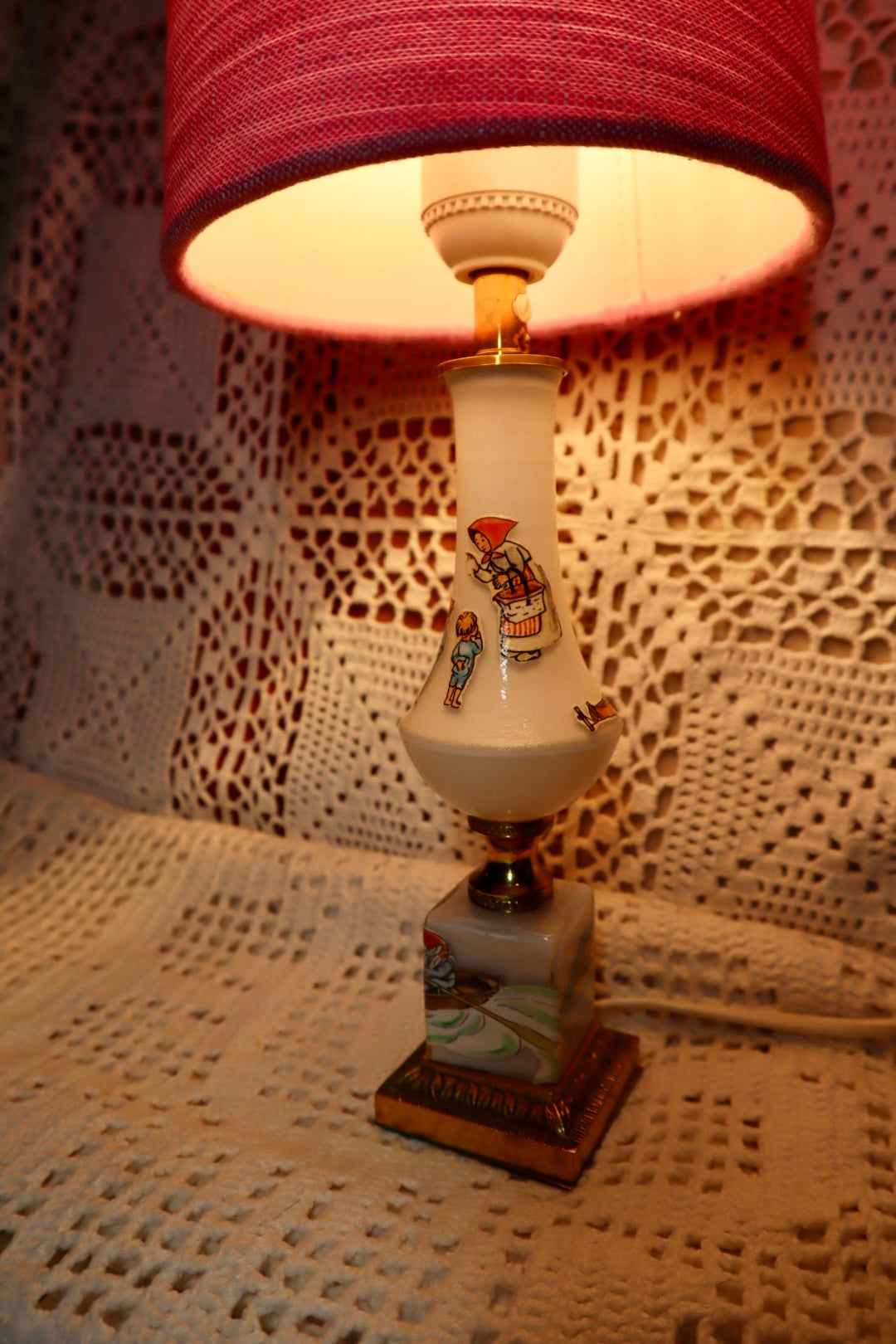 Hattstugan lampa