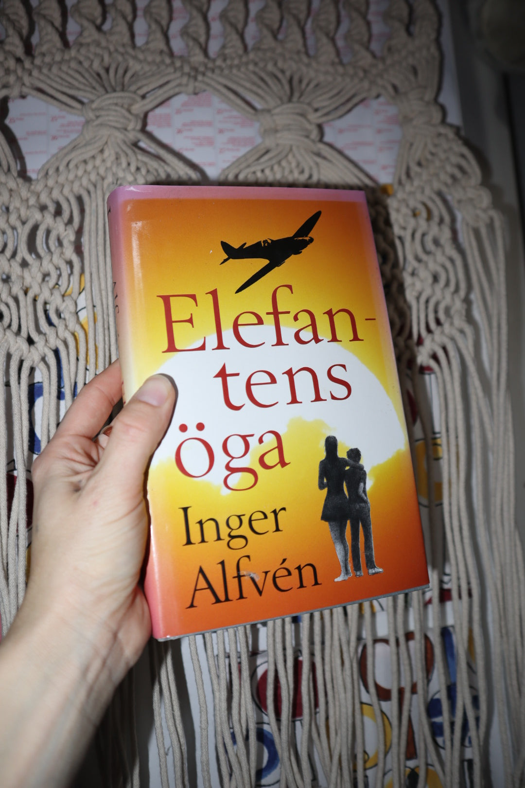 ELEFANTENS ÖGA