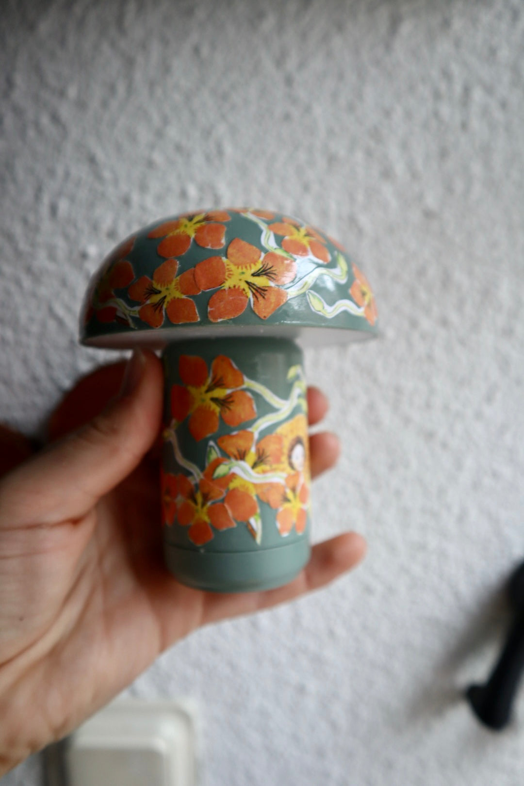Liten i trädgården ~ lampa
