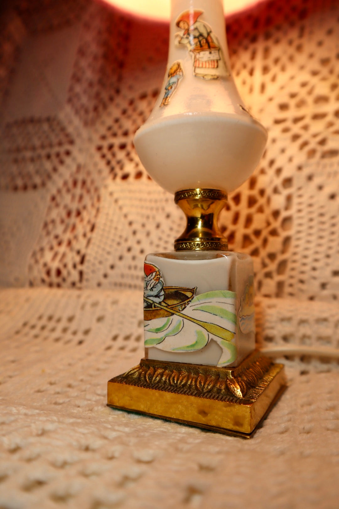 Hattstugan lampa
