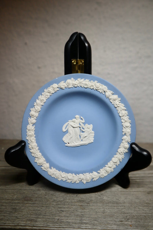 WEDGWOOD ~ litet fat
