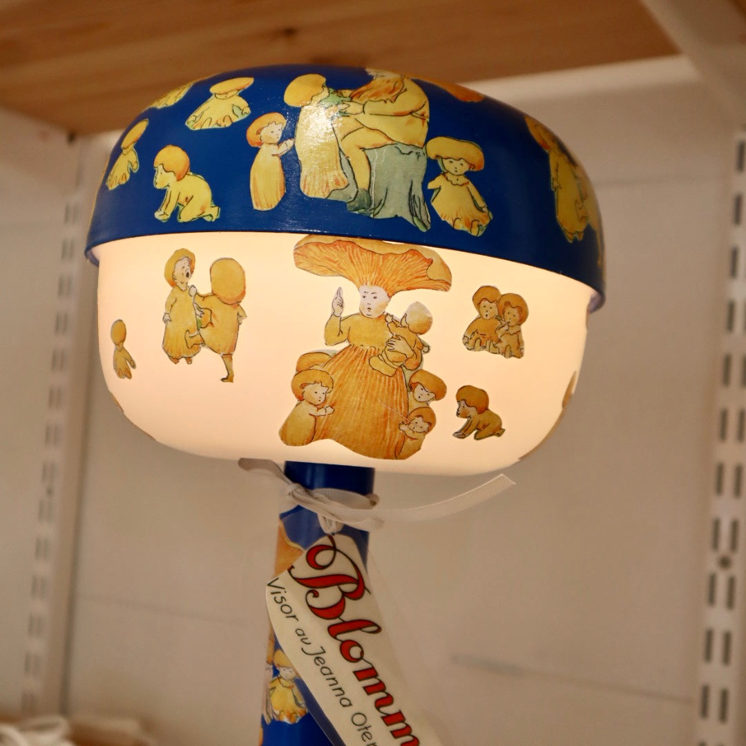 Blommornas bok ~ lampa (9)