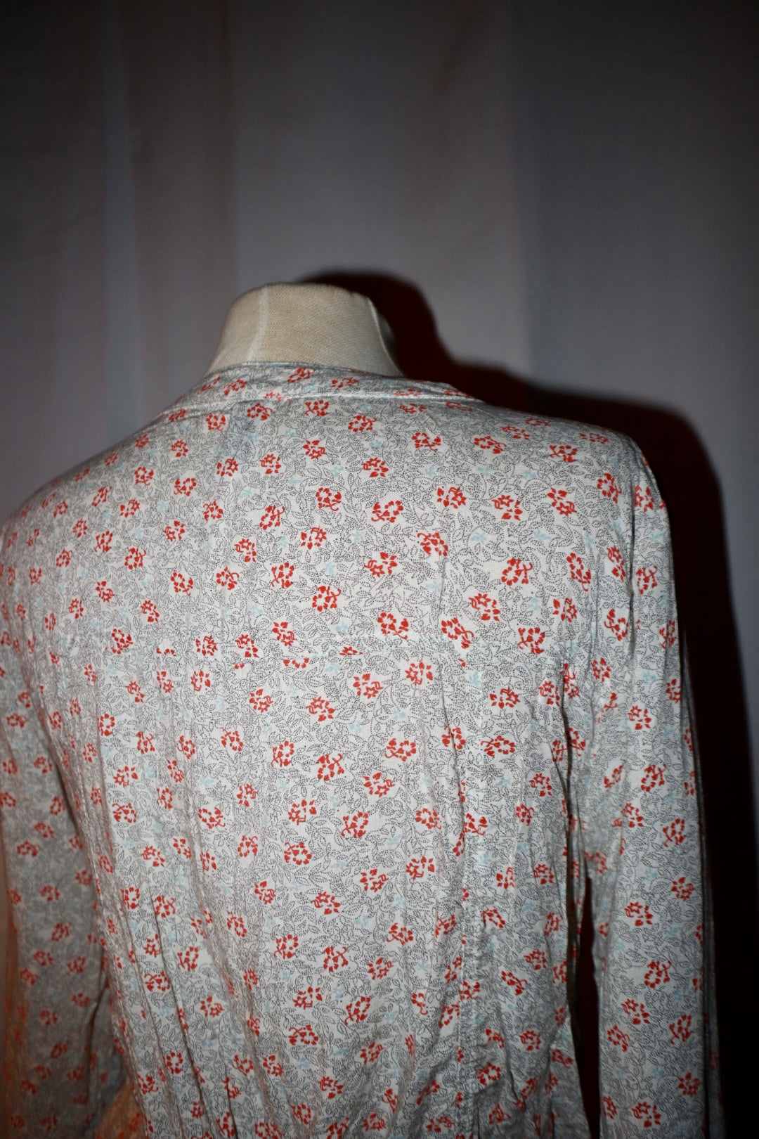 BLUS ~ storlek S