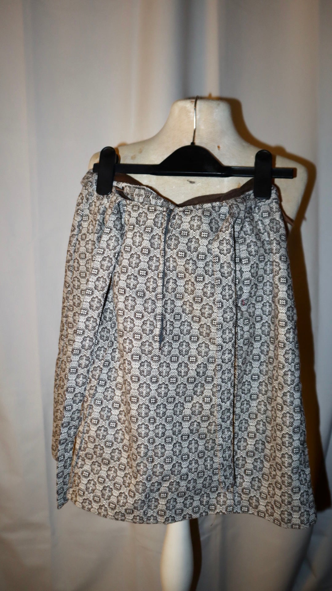 VINTAGE KJOL, storlek 34/36