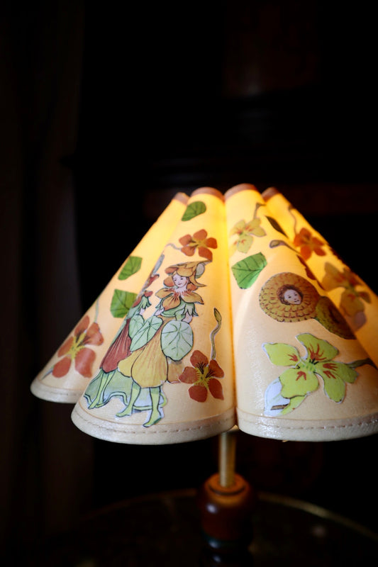 Liten i trädgården ~ lampskärm