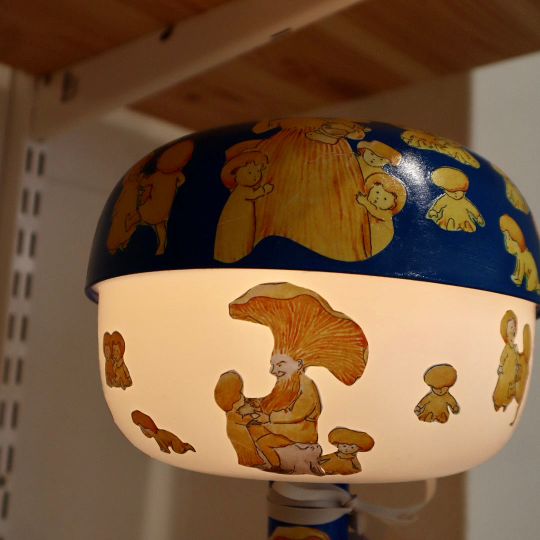 Blommornas bok ~ lampa (9)