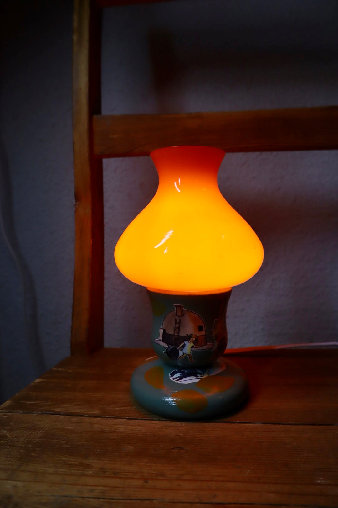 HATTSTUGAN ~ lampa