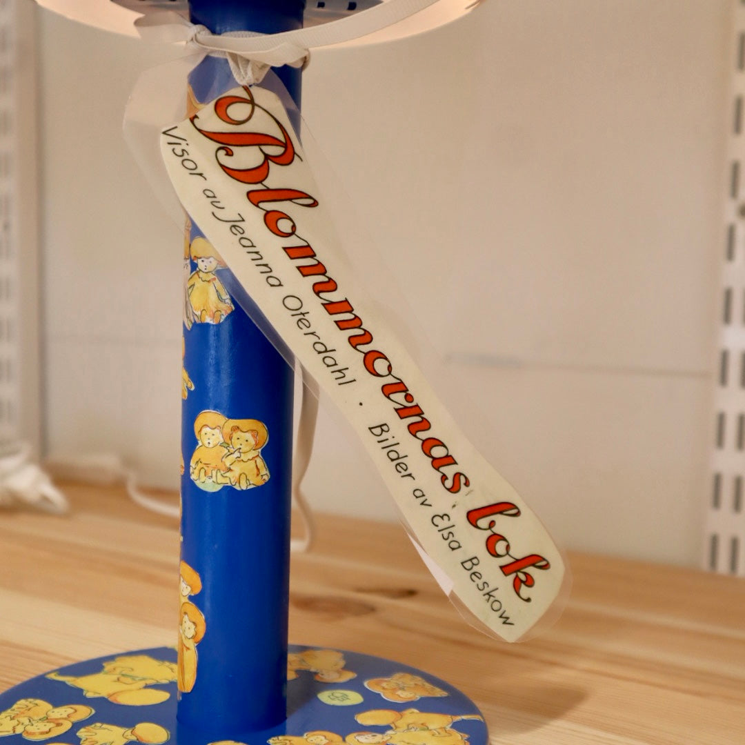 Blommornas bok ~ lampa (9)