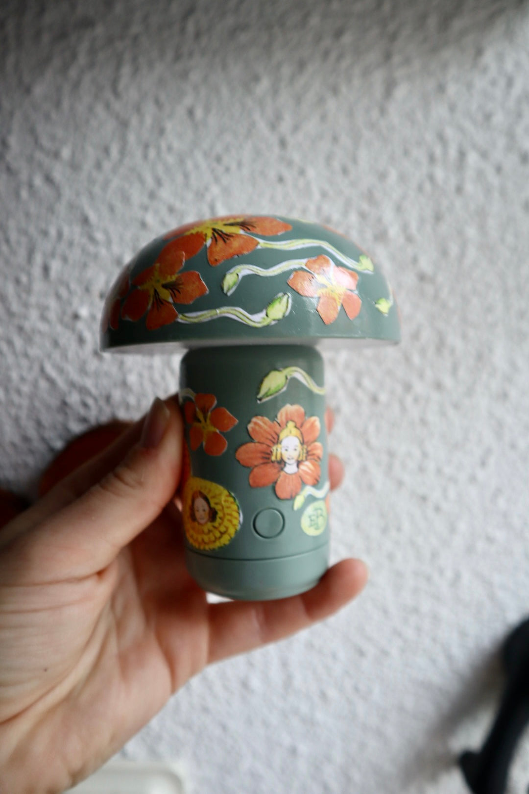 Liten i trädgården ~ lampa