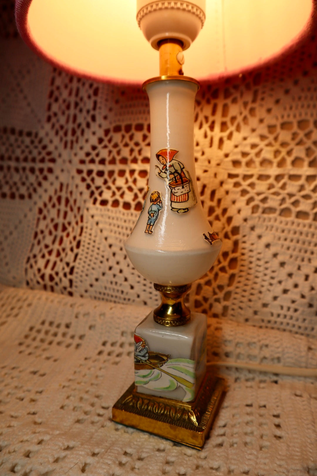 Hattstugan lampa