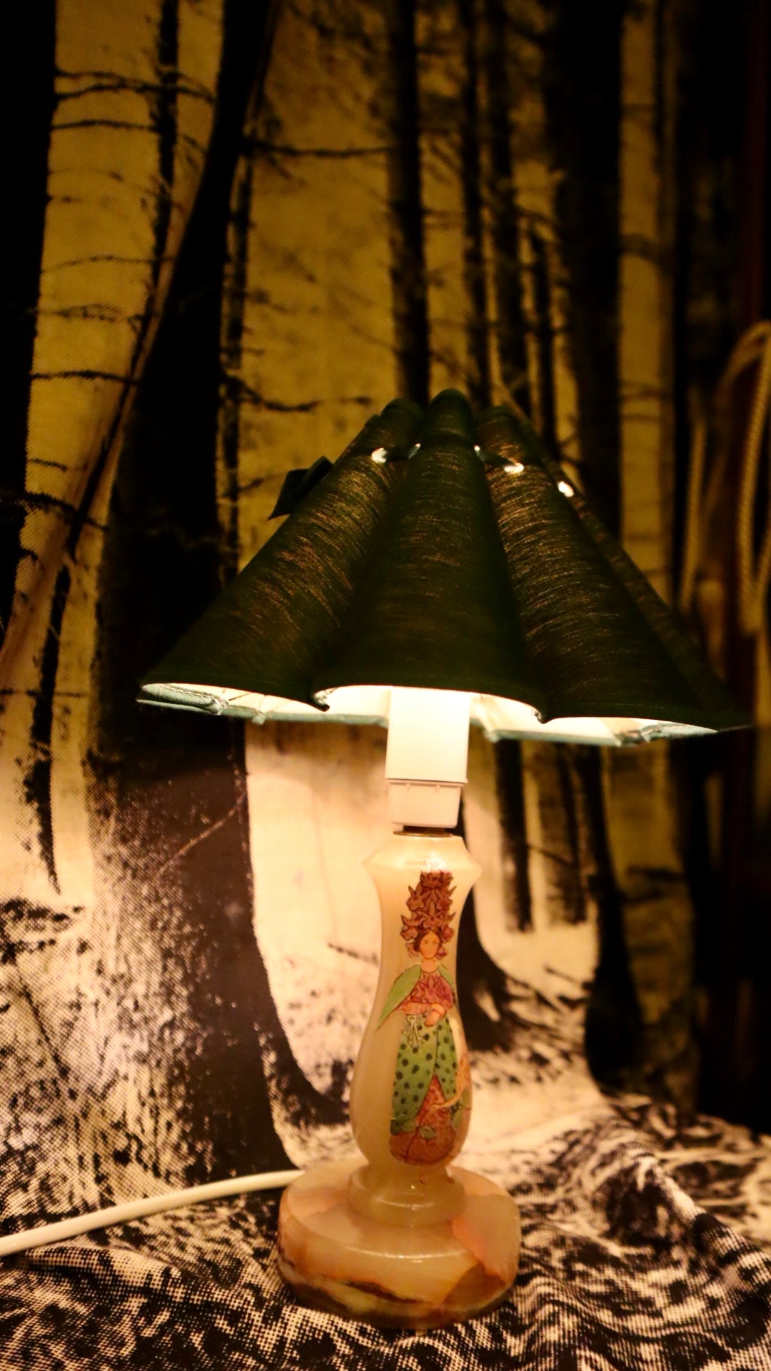 FRU SYREN, lampa