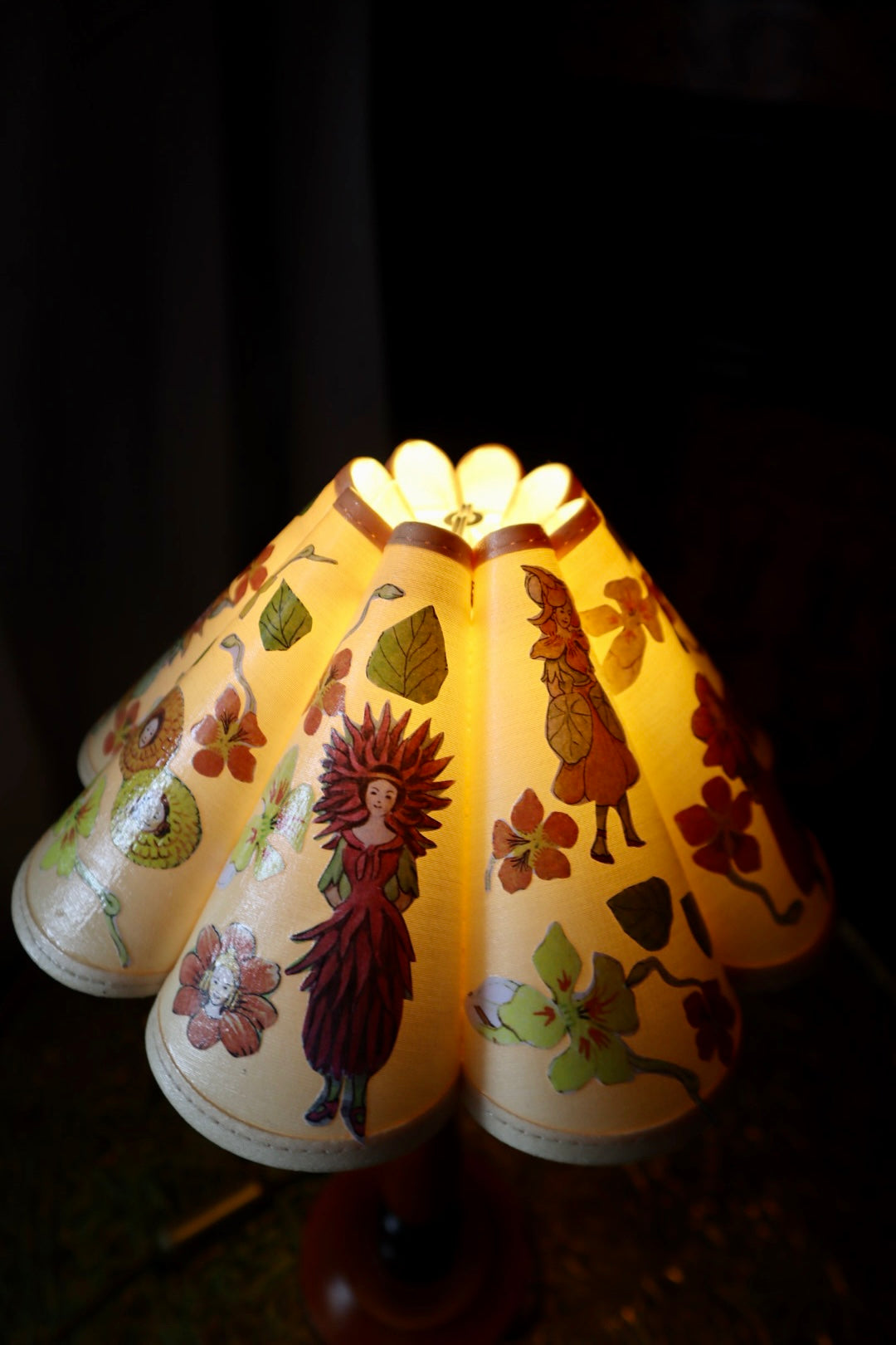 Liten i trädgården ~ lampskärm