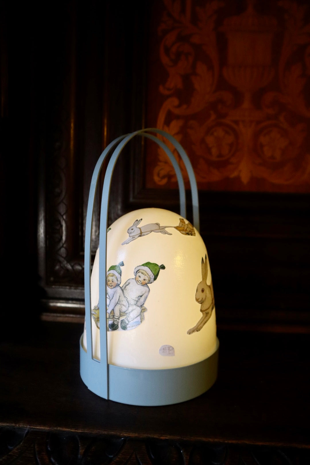 Tomtebobarnen ~ lampa