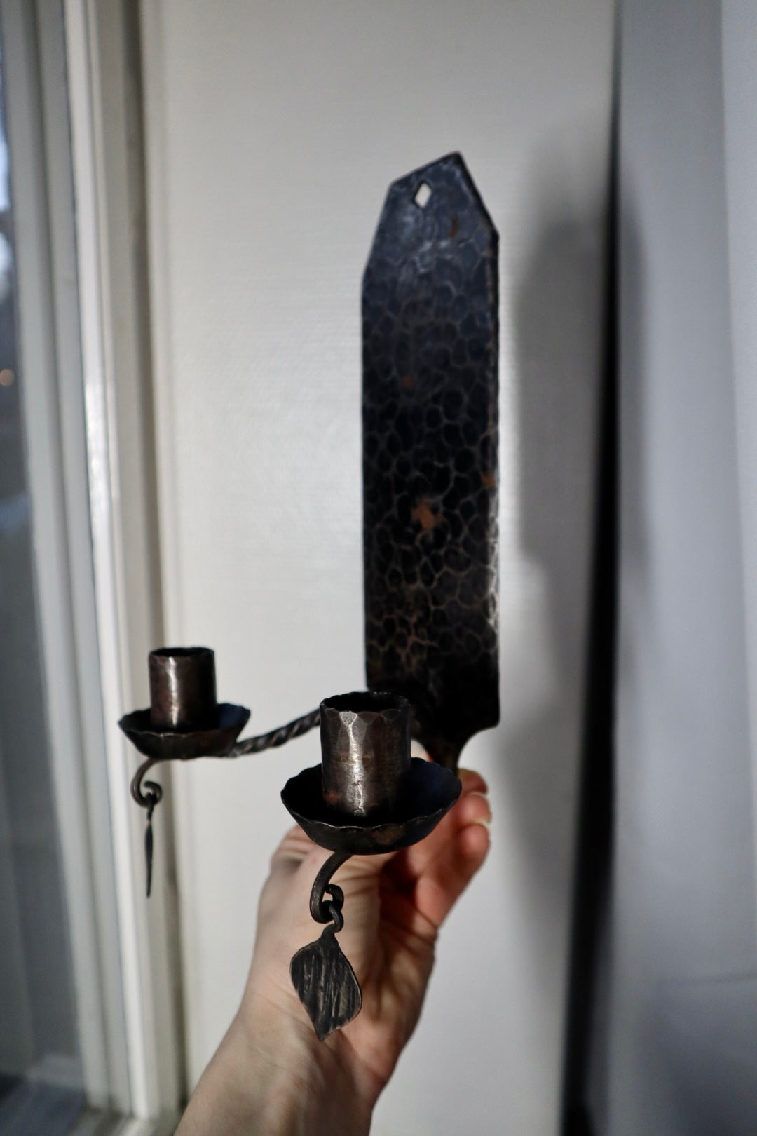 Väggljusstake ~ smide