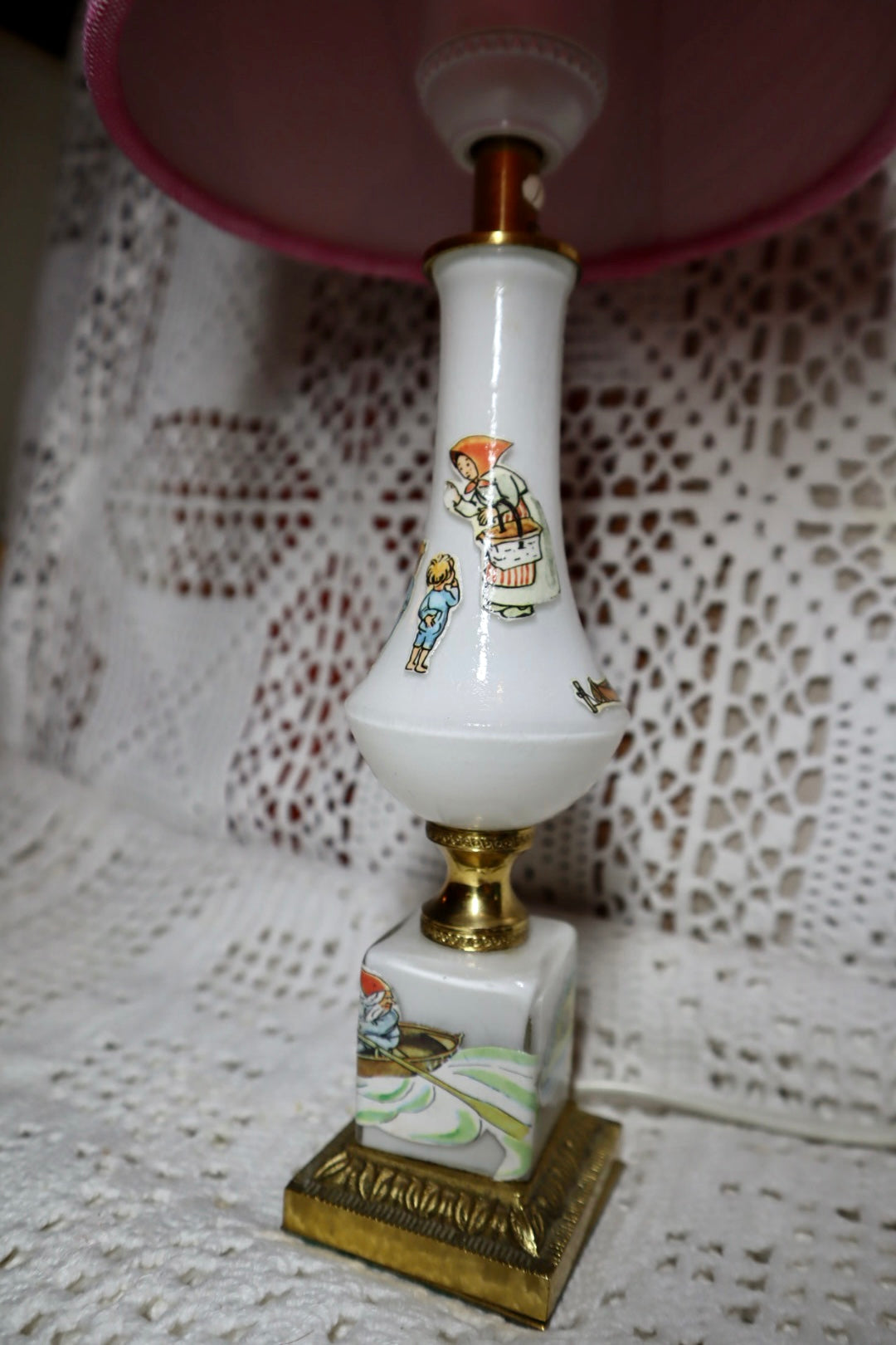 Hattstugan lampa
