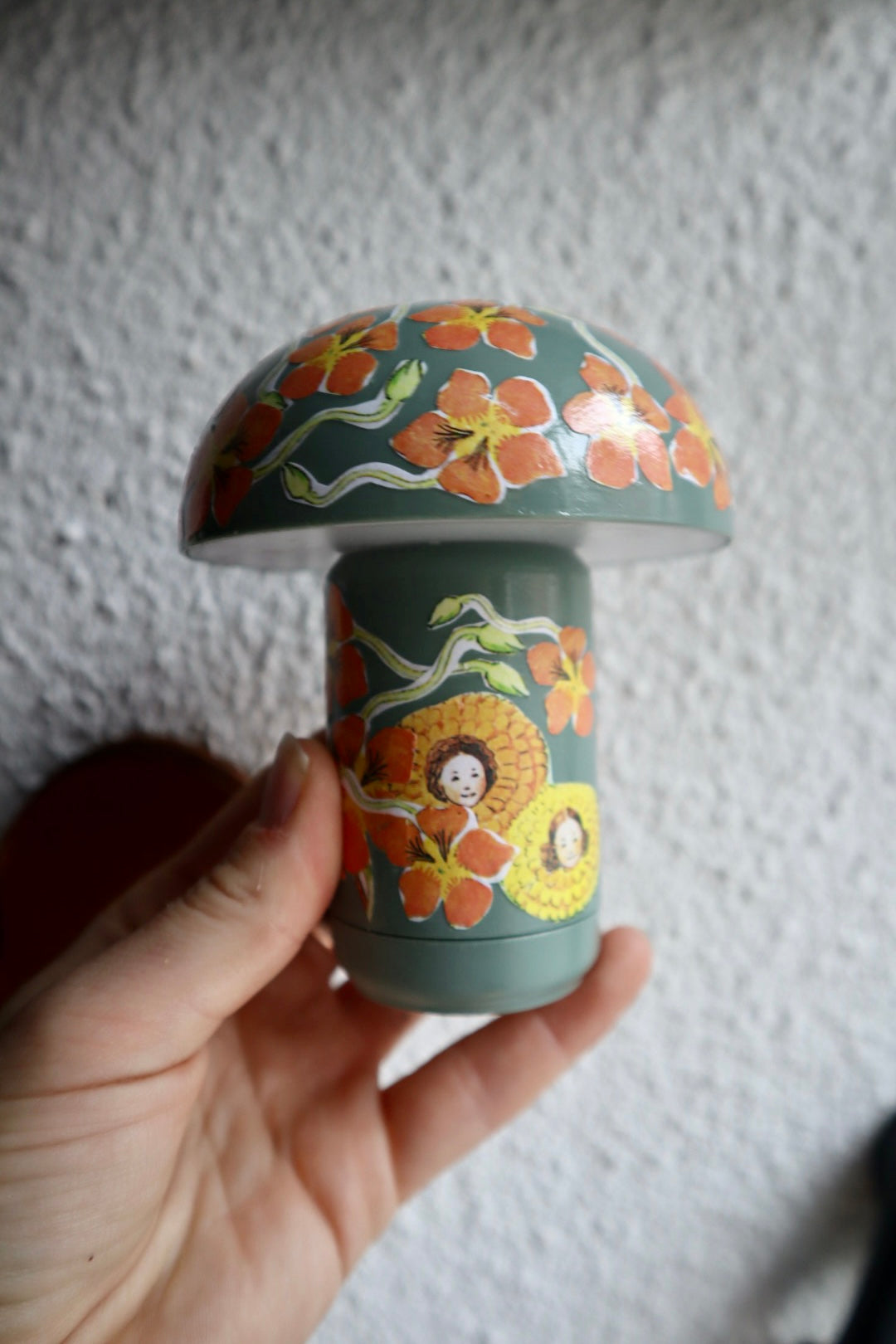 Liten i trädgården ~ lampa
