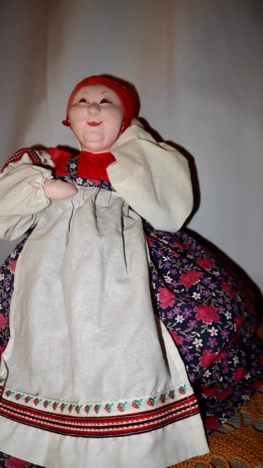 TEHUVA, RYSK FOLKDRÄKT, VINTAGE, HANTVERK